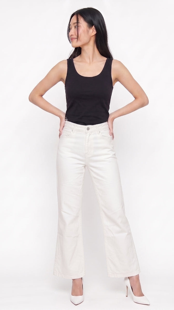 Andrea Jeans