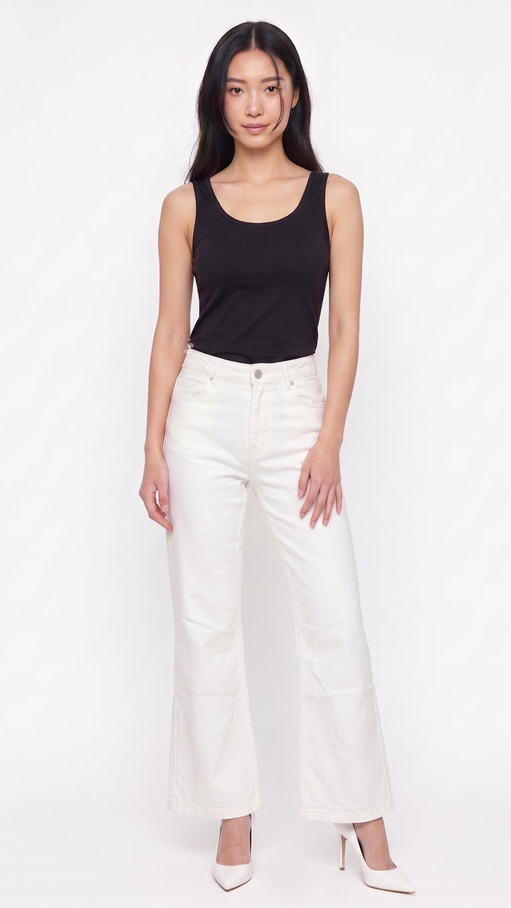 Andrea Jeans