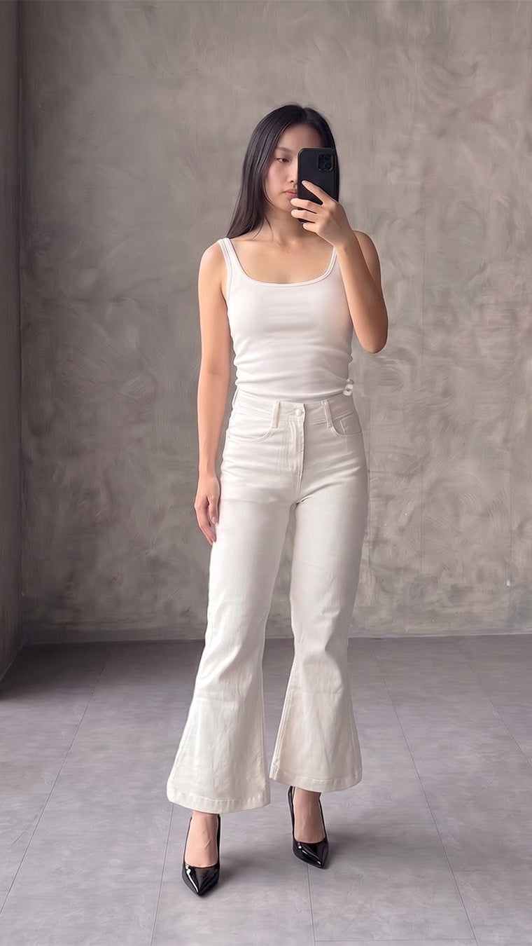 Andrea Jeans