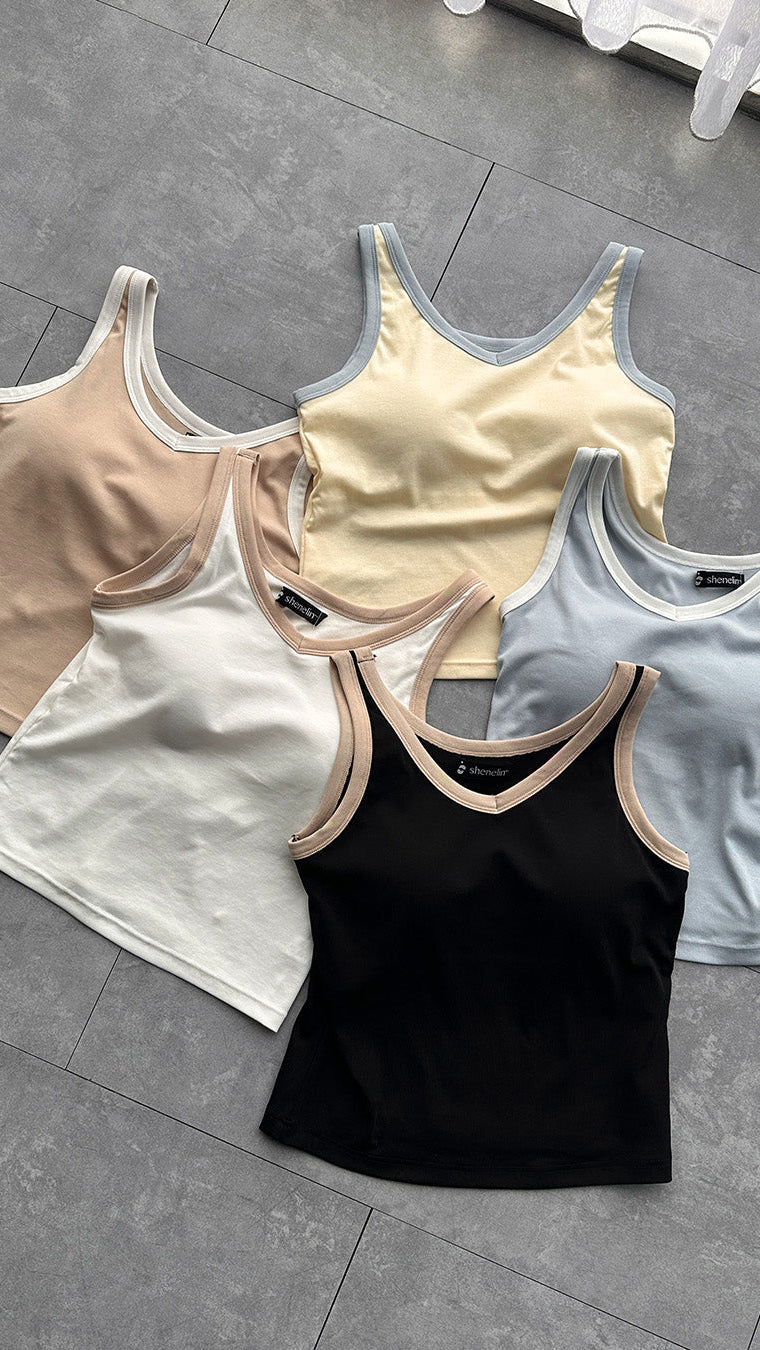 Nicole Tops